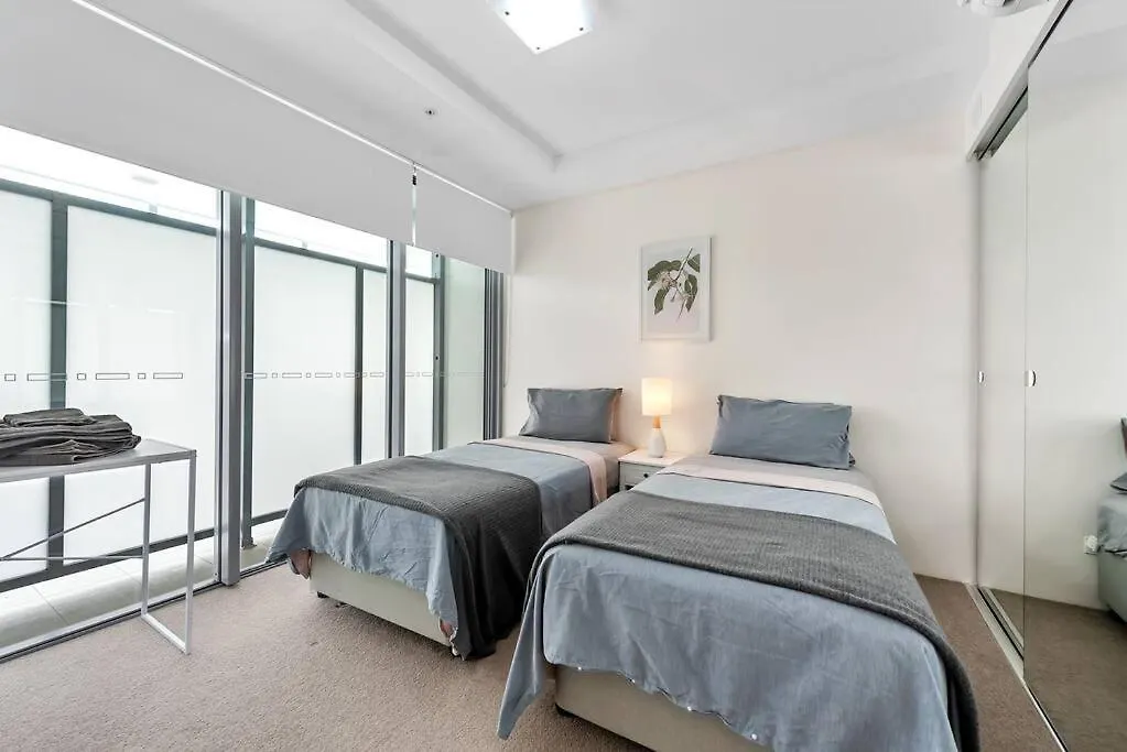 בריסביין Tropical Resort ~ 2 Bed/2 Bath/1 Car ~ West End אוסטרליה